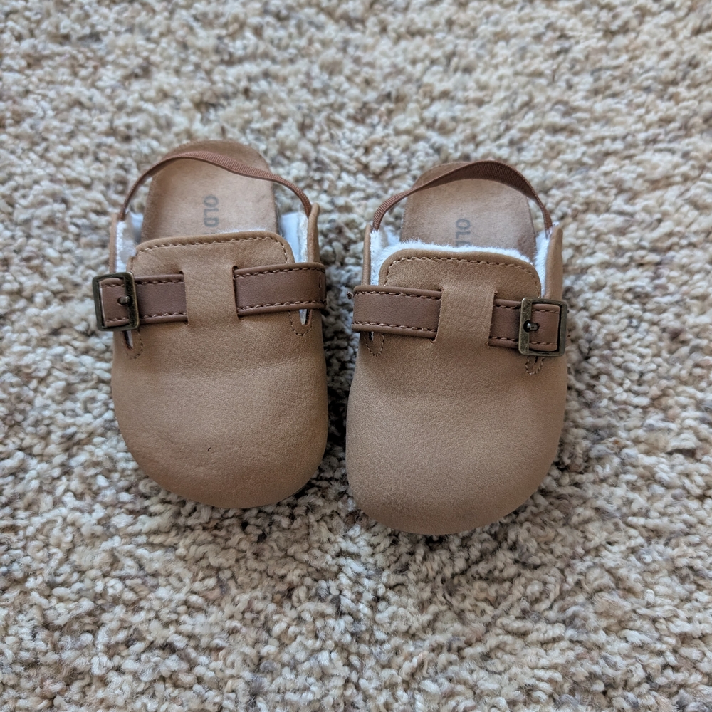 Old Navy Tan Buckle Baby Moccasins